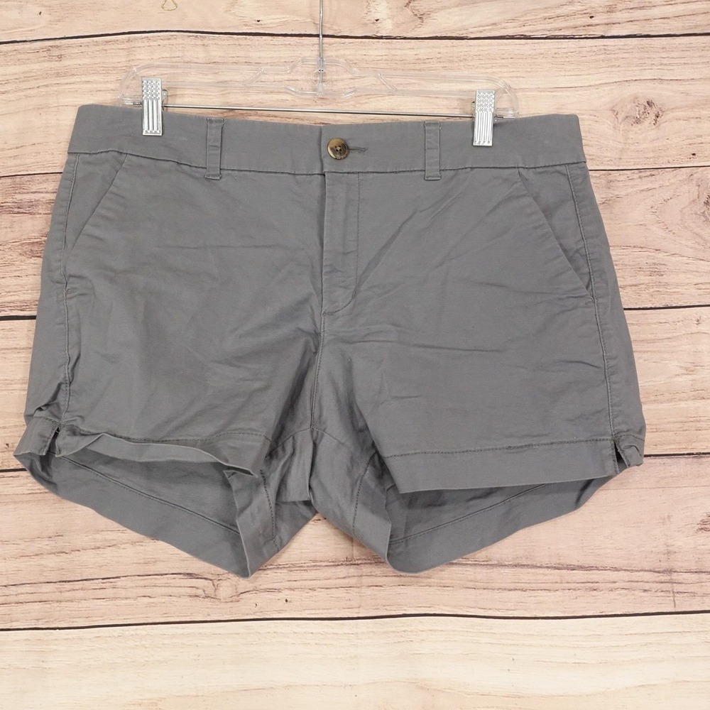 Old Navy Everyday Chino Shorts Womens Size 12 Gray 35 Waist 3.5 Inseam Stretch